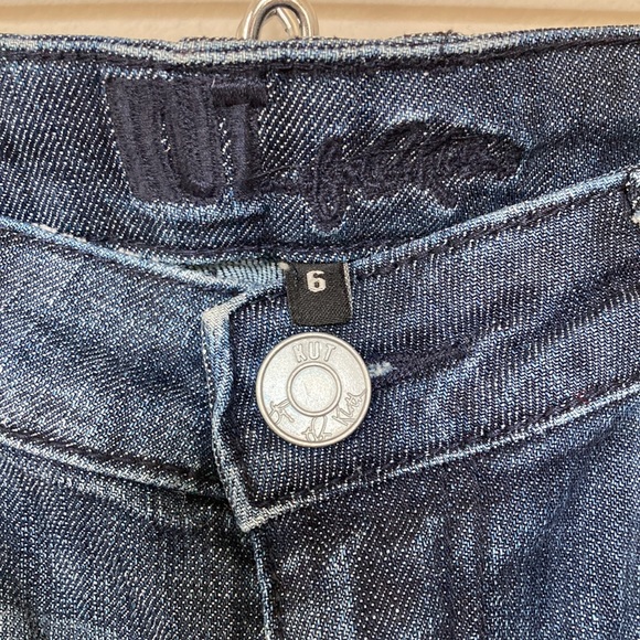 Kut From The Kloth Jeans - 26” Inseam - Picture 2 of 4